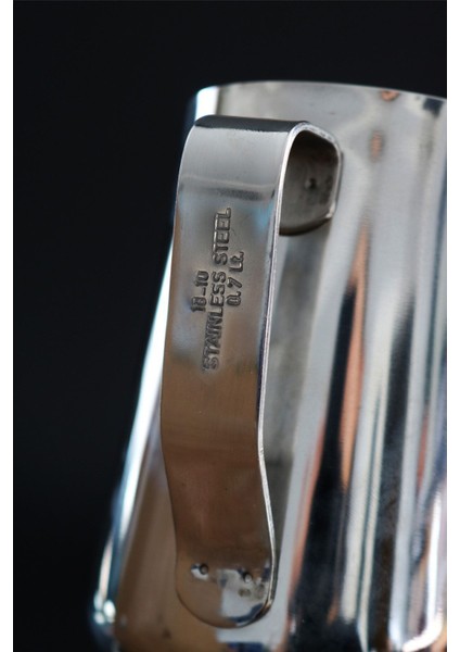 Paslanmaz Çelik 700 ml Kahve Süt Köpürtme Potu, Dayanıklı ve Şık Tasarım modelleri