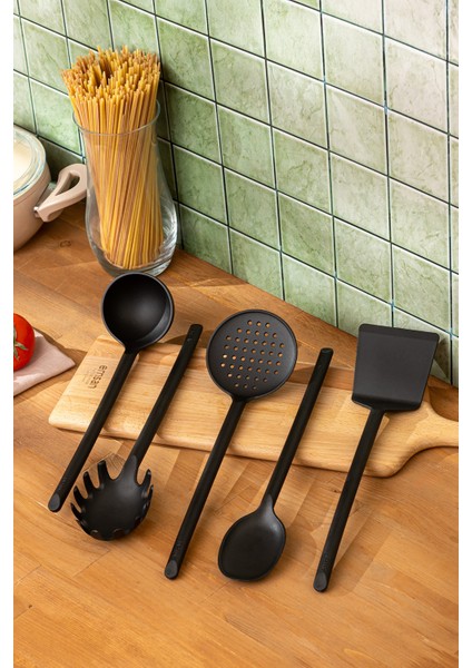 Şık Siyah 5 Parça Servis Seti, Modern ve Kullanışlı Tasarım