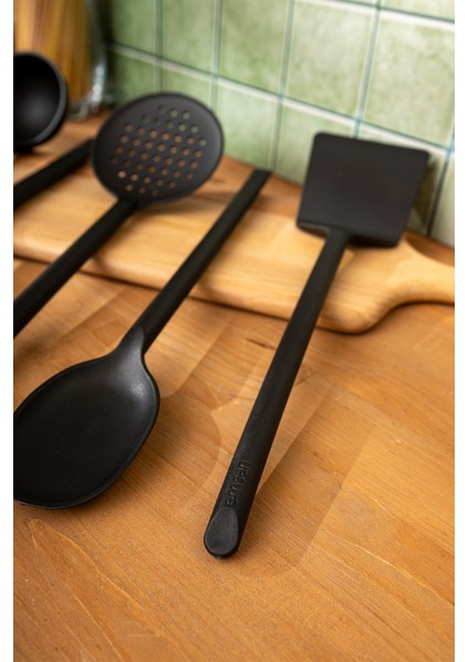 Şık Siyah 5 Parça Servis Seti, Modern ve Kullanışlı Tasarım fiyatları