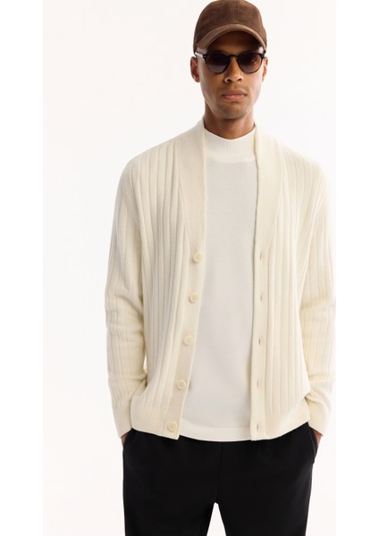 Erkek Ekru Şal Yaka Düğmeli Soft Touch Çizgili Regular Fit Hırka A52Y5042 fiyatları