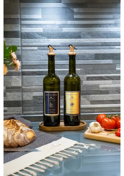 Ahşap Standlı 750 ml Amber Altın Renkli Zeytinyağı Şişesi Çiftli Set