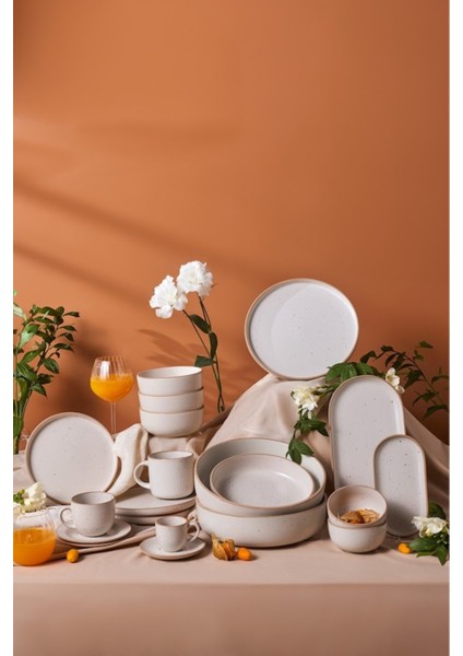 Beyaz 440 ml Reaktif Kupa, Şık ve Dayanıklı Tasarım ile Kahve Keyfini Artırır modelleri