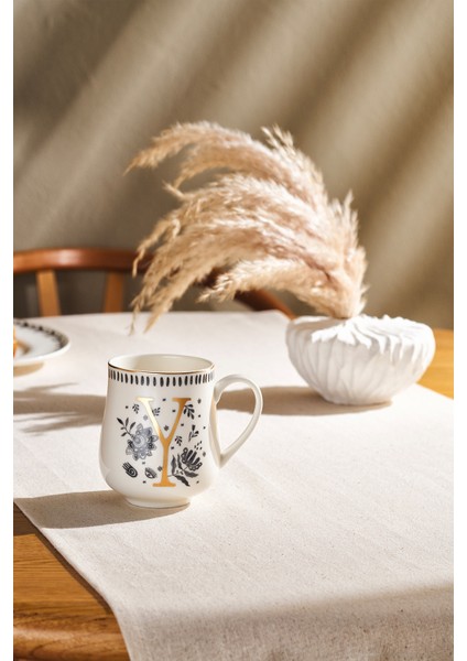 Bej Renkli Y Harfi Seramik Kupa 220 Ml, Zarif ve Şık Tasarım