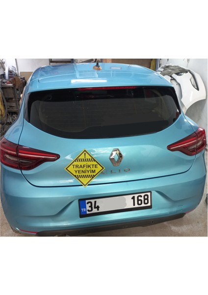 Trafikte Yeniyim Araba Magneti Mıknatıslı Acemi Sürücü Etiketi Araç Dışı Sticker 1 Adet