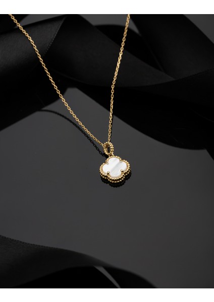 925 Ayar Beyaz Sedef Taşlı Gold Yonca Gümüş Kolye