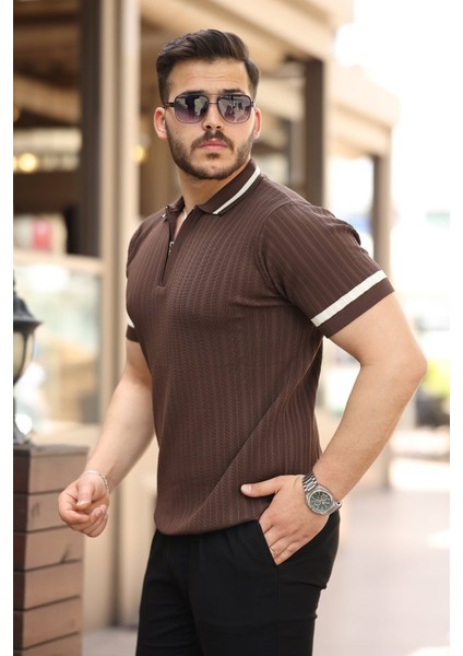 Erkek Yaka ve Kolları Çizgi Detaylı Fermuarlı Kısa Kollu T-Shirt fiyatları