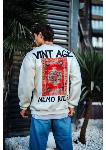 Oversize Bisiklet Yaka Üç Iplik Baskılı Sweatshirt - Beyaz fırsatları