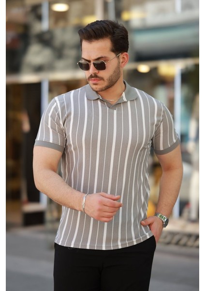 Erkek Yakalı Örme Kumaş Kısa Kollu T-Shirt