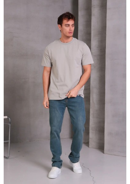 Erkek Relax Fit Bisiklet Yaka %100 Pamuk Rahat Kesim Basic Tişört fırsatları