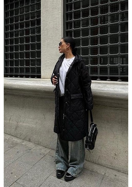 Fermuar ve Kapşonlu Uzun Kapitone Mont 7062 fırsatları