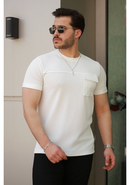 Erkek Cepli Kolyeli Kısa Kollu Örme Kumaş T-Shirt fiyatları