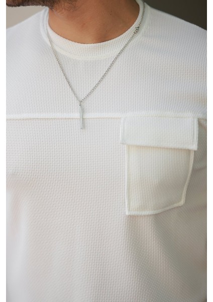 Erkek Cepli Kolyeli Kısa Kollu Örme Kumaş T-Shirt modelleri