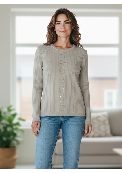 Kadın Önü Taşlı Kendinden Desenli Sıfır Yaka Bluz