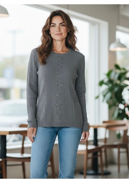 Kadın Önü Taşlı Kendinden Desenli Sıfır Yaka Bluz