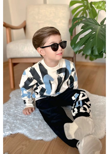 Harf Desenli Siyah Renk Erkek Çocuk Eşofman Takım fiyatları