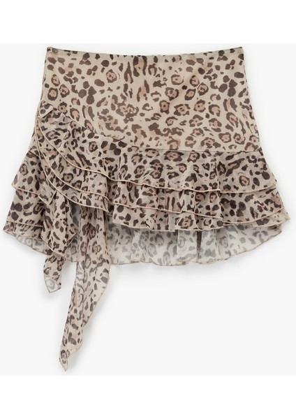 Asimetrik Kesim Fırfırlı Şortlu Leopar Desenli Mini Etek