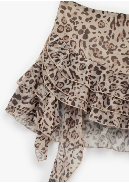 Asimetrik Kesim Fırfırlı Şortlu Leopar Desenli Mini Etek modelleri