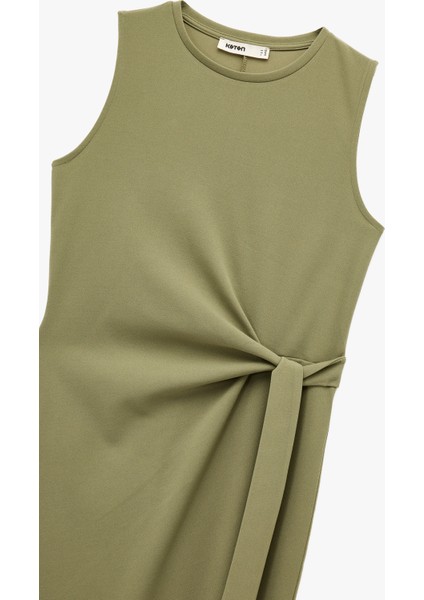 Krep Kumaş Bisiklet Yaka Kolsuz Bağlama Detaylı Midi Boy Kalem Elbise modelleri