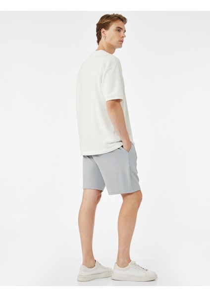 Cep Detaylı Beli Bağcıklı Bermuda Şort