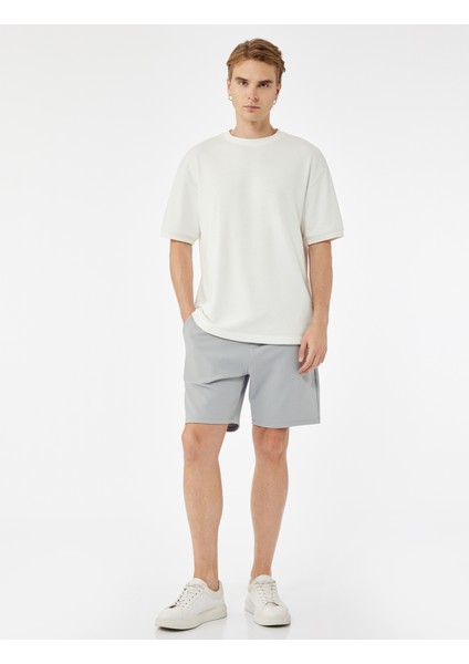 Cep Detaylı Beli Bağcıklı Bermuda Şort fiyatları