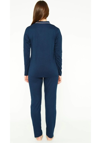Kadın Lacivert Modal & Pamuklu, Uzun Kollu, Önden Düğmeli, Kadın Pijama Takımı 1 Çift Çorap Hediye modelleri