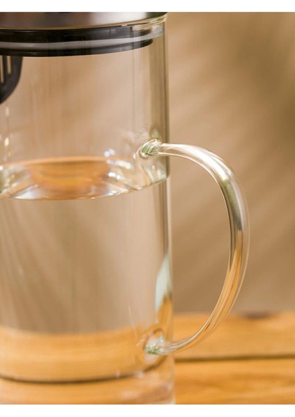 Beyaz Vakum Kapaklı Cam Sürahi 1250 Ml, Şık ve Kullanışlı Ev Aksesuarı modelleri