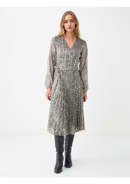 Ekru Kruvaze Yaka Leopar Desenli Şifon Midi Elbise