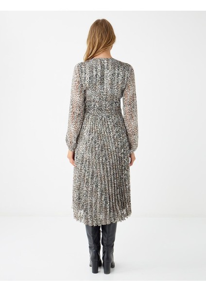 Ekru Kruvaze Yaka Leopar Desenli Şifon Midi Elbise indirimleri