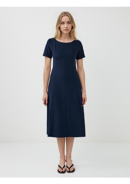 Lacivert Kayık Yaka Kısa Kollu Dokuma Midi Elbise