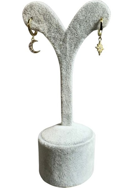 1597 Bir Ay ve Bir Yıldız Model Küpe fiyatları