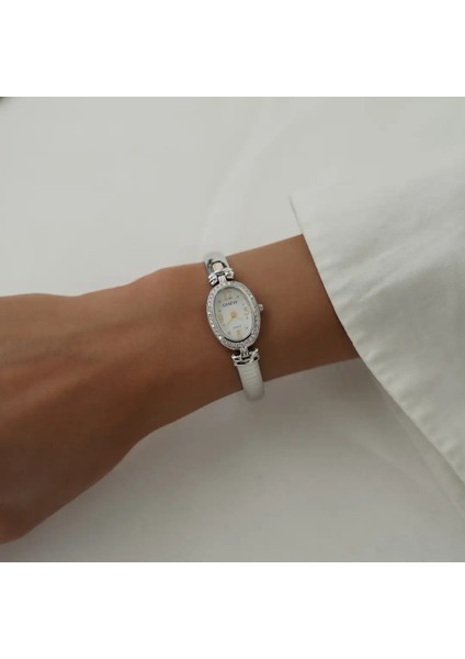 Geneve Oval Kadranlı Pırlanta Altın Saat