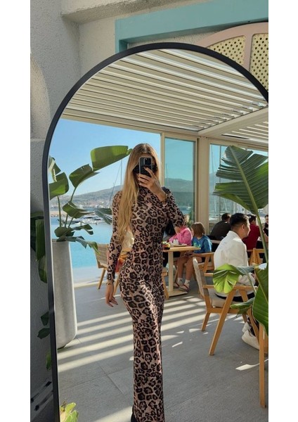 Kadın Leopar Desenli Sırt Dekoltelı Maxı Boy Elbise