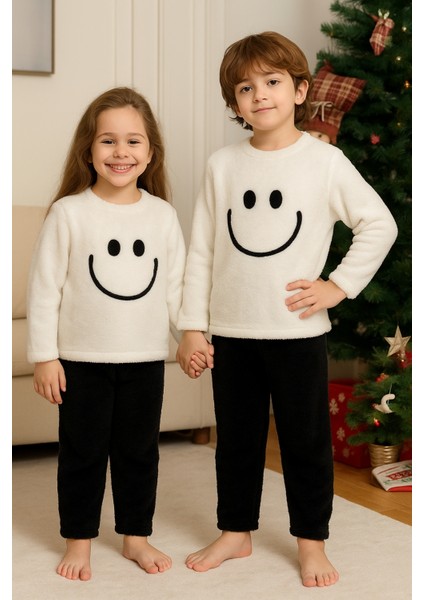 Kız - Erkek Çocuk Gülen Yüz Nakışlı Kışlık Peluş Takım AK4006