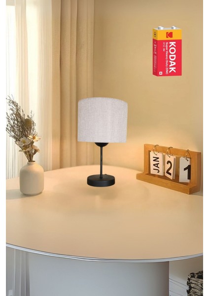 Pablo Sıyah Ayaklı Pıllı Masa Lambası 1 Adet