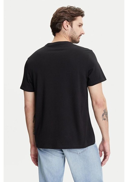 Calvın Kleın Erkek Marka Logolu Organik Pamuklu Günlük Kullanıma Uygun Siyah T-Shirt LV04RC824G Ub1 modelleri