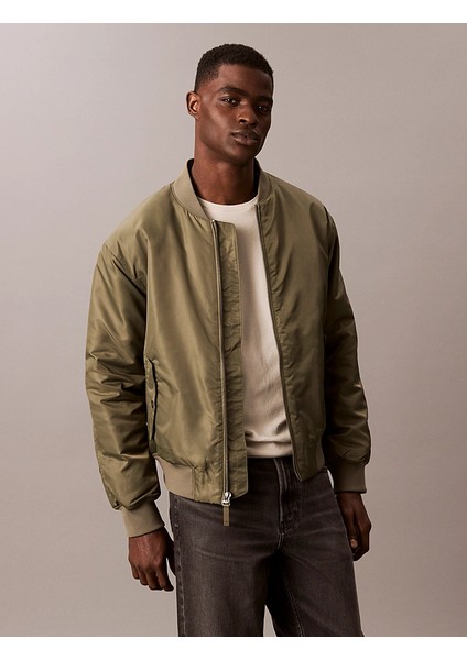 Calvın Kleın Erkek Marka Logolu Şık Görünüşlü Kış Kullanımına Uygun Yeşil Mont LV04RC526G Ldy