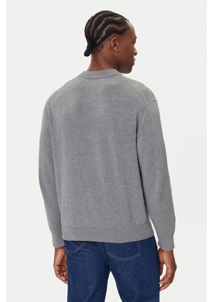 Calvın Kleın Erkek Marka Logo Nakışlı Yuvarlak Yaka Şık Görünüşlü Günlük Kullanıma Uygun Gri1 Kazak LV04RC309G P7E modelleri