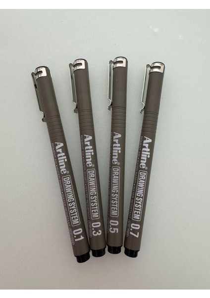 Çizim Kalemi 0.1 - 0.3 - 0.5 - 0.7 mm Siyah (4 Adet)