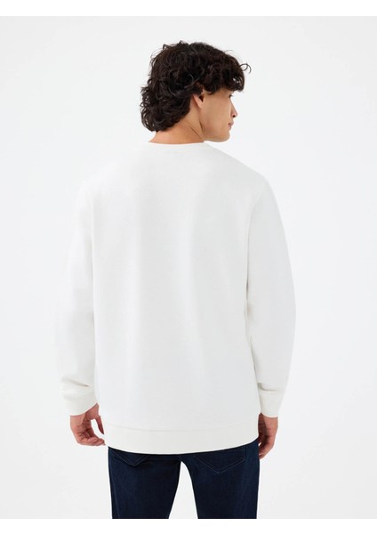 Regular Fit Beyaz Erkek Sweatshirt LF2041080 modelleri