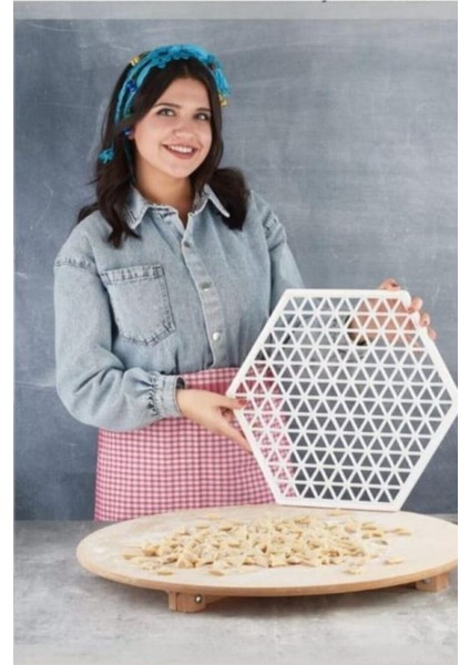 Pratik Altıgen ve Üçgen Mantı Kalıbı 2'li Set 40 cm Gri fiyatları