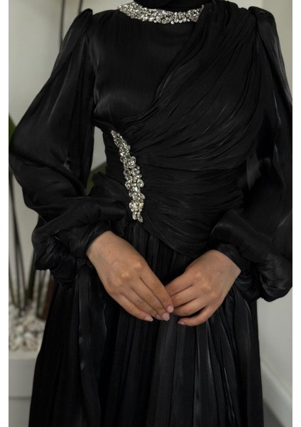 Corlie Beli Taşlı Drapeli Jan Jan Abiye Siyah fırsatları