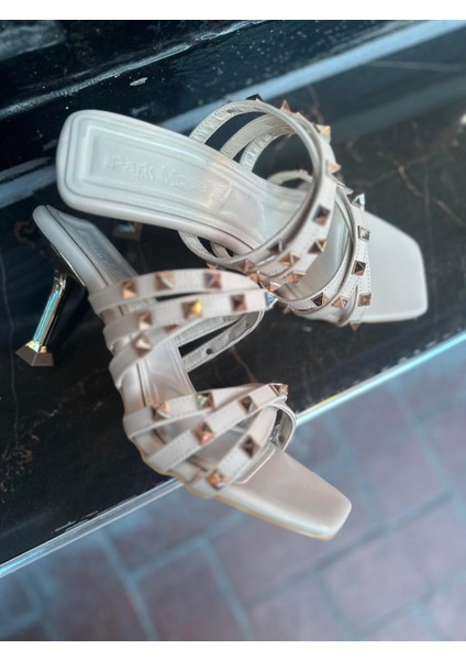 Kadın Troklu Terlik fiyatları