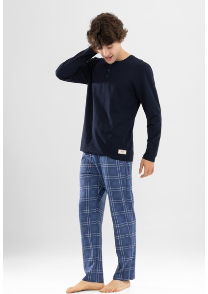 Erkek Pamuklu Bisiklet Yaka Baskılı Uzun Kollu Pijama Takımı 9803 Lacivert
