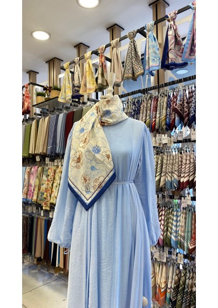 Çiçek Esintisi Eşarp Lacivert