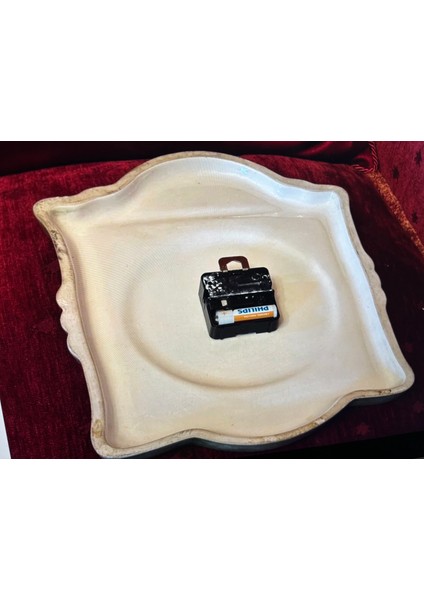 Antika Batı Almanya El Boyama Porselen Duvar Saati - 32 cm x 24 cm Ölçülerinde