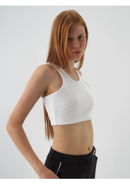 Kadın Ekru Pamuk Dokulu Regular Fit Crop fiyatları