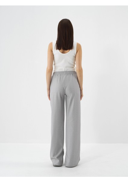 Kadın Gri Pamuk Dokulu Oversize Sweat Pantolon indirimleri