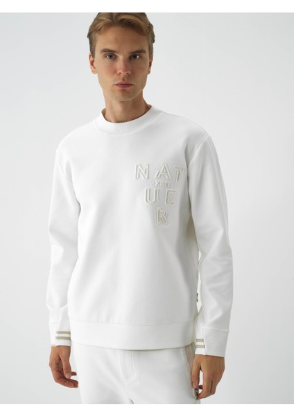 Erkek Ekru Pamuk Dokulu Regular Fit Sweatshirt fiyatları