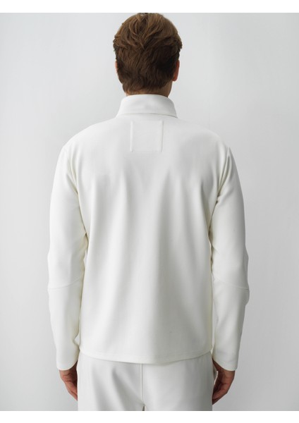 Erkek Ekru Esnek Dokulu Regular Fit Sweatmont fırsatları