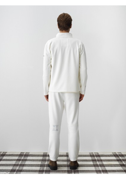 Erkek Ekru Esnek Dokulu Regular Fit Sweatmont indirimleri